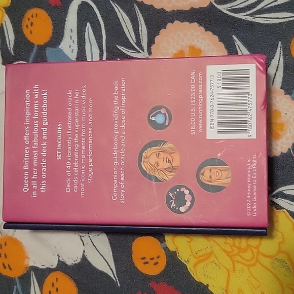 BRITNEY SPEARS ORACLE DECK & GUIDEBOOK TO BE STRONGER THAN YESTERDAY - Picture 2 of 4